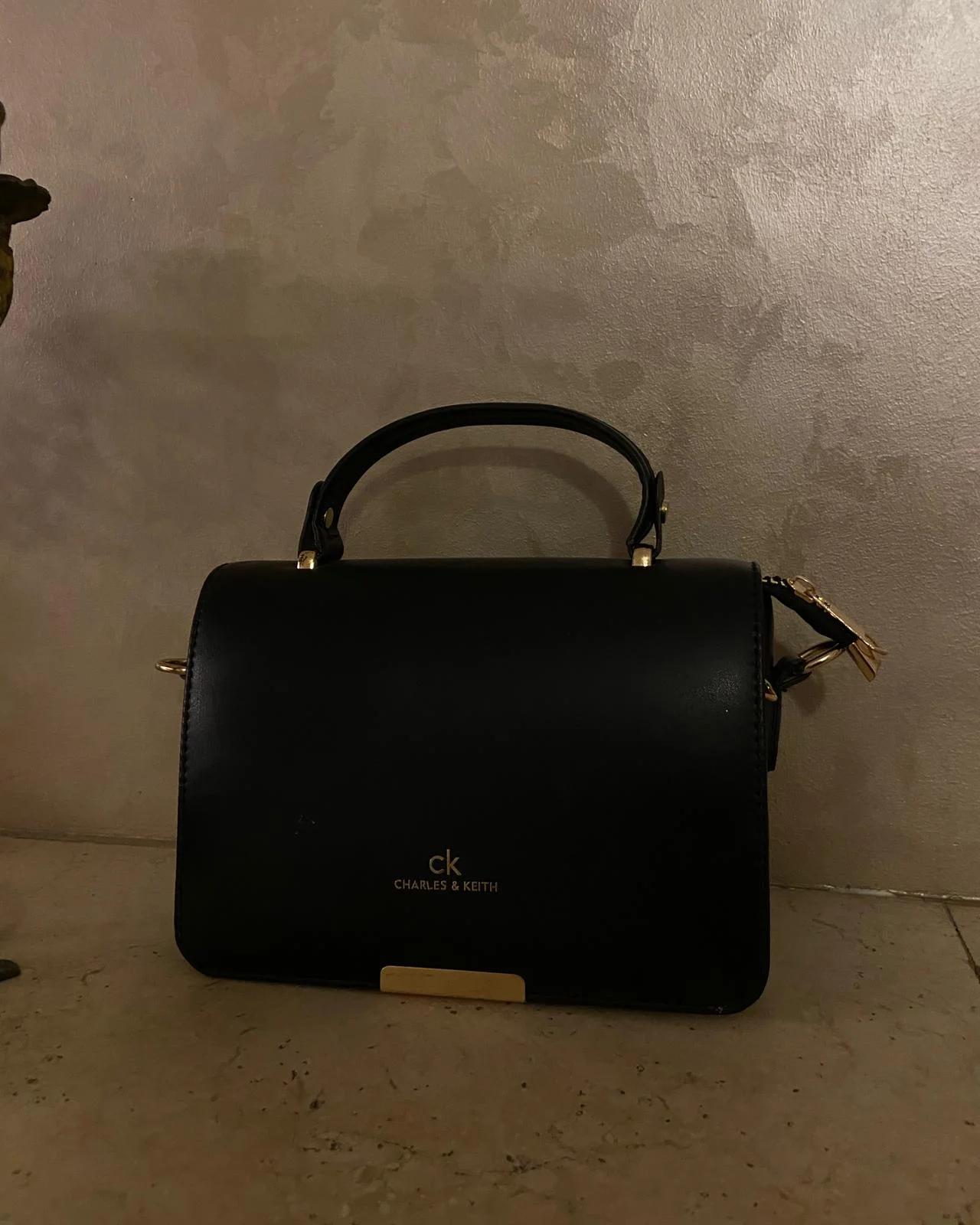 Charles & Keith Cross-Body Bag, size Other, photo 1