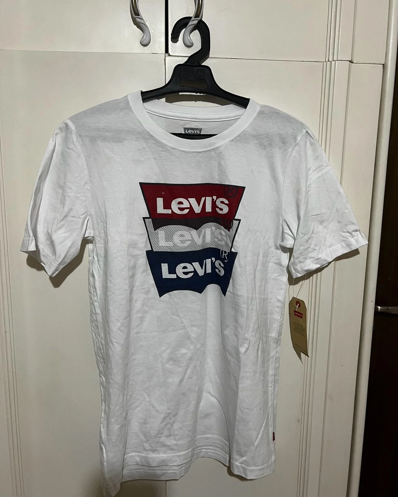 Levi's T-shirts, size L / 40 / 12, photo 1