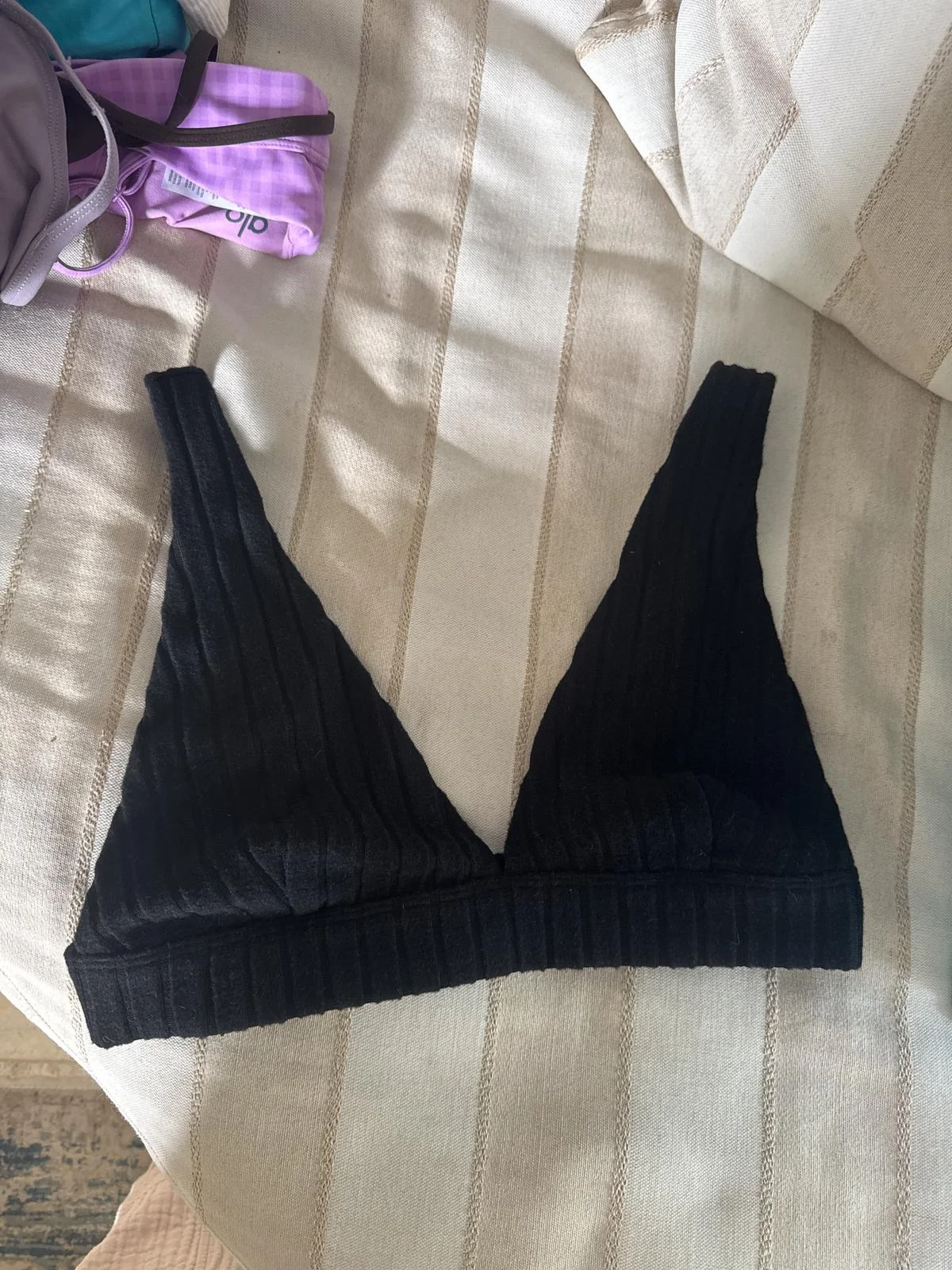 Alo Yoga Bras, size S / 36 / 8, photo 1