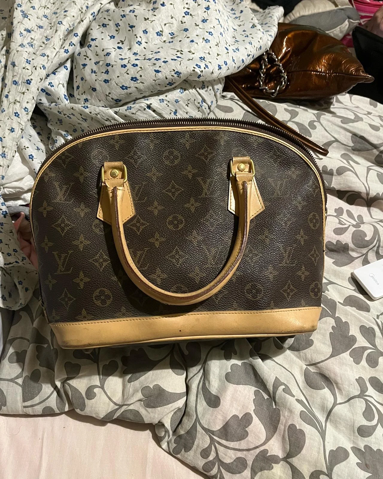 Louis Vuitton Cross-Body Bag, size One size, photo 1