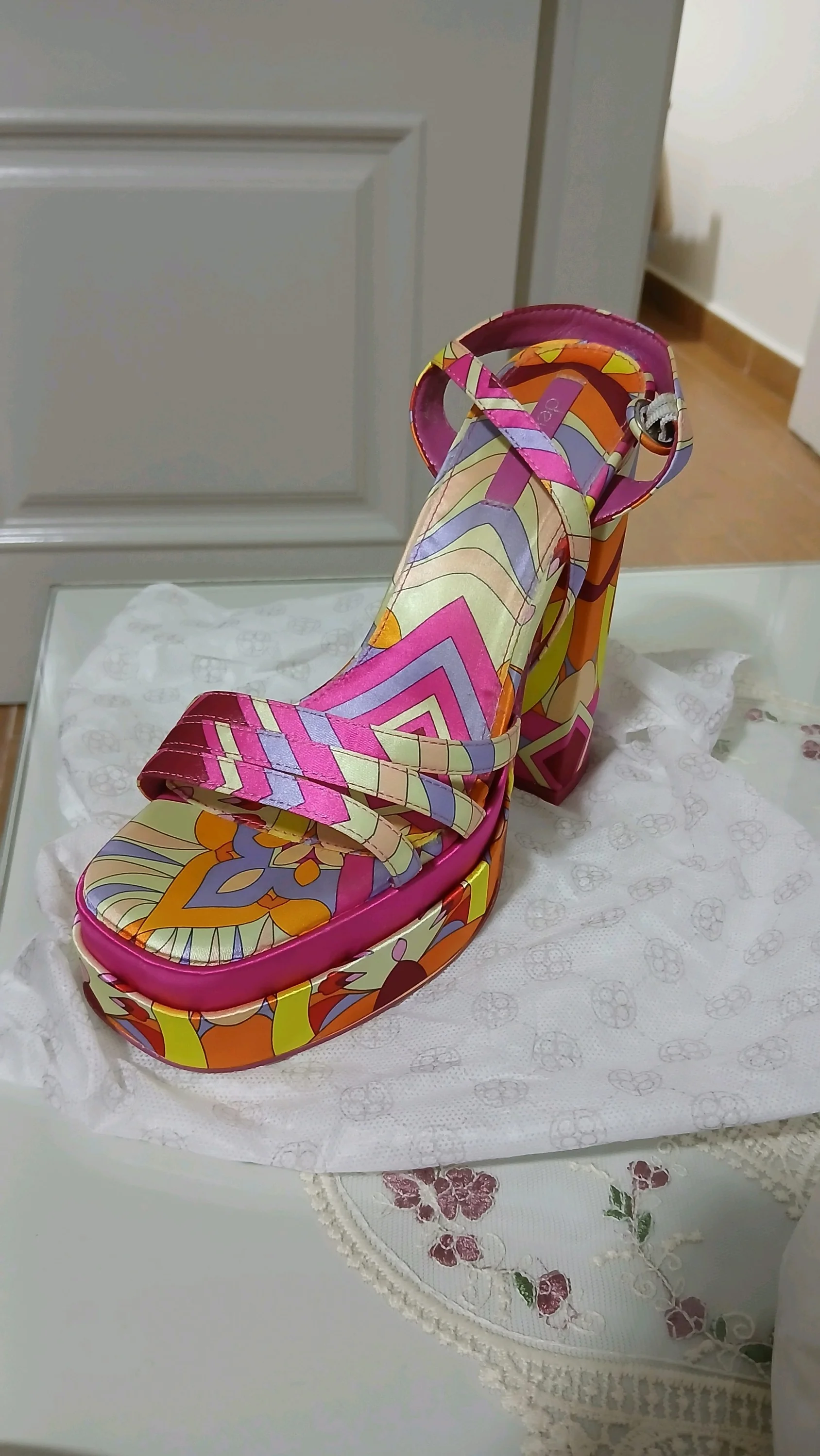 deja vu Sandals, size 40, photo 1