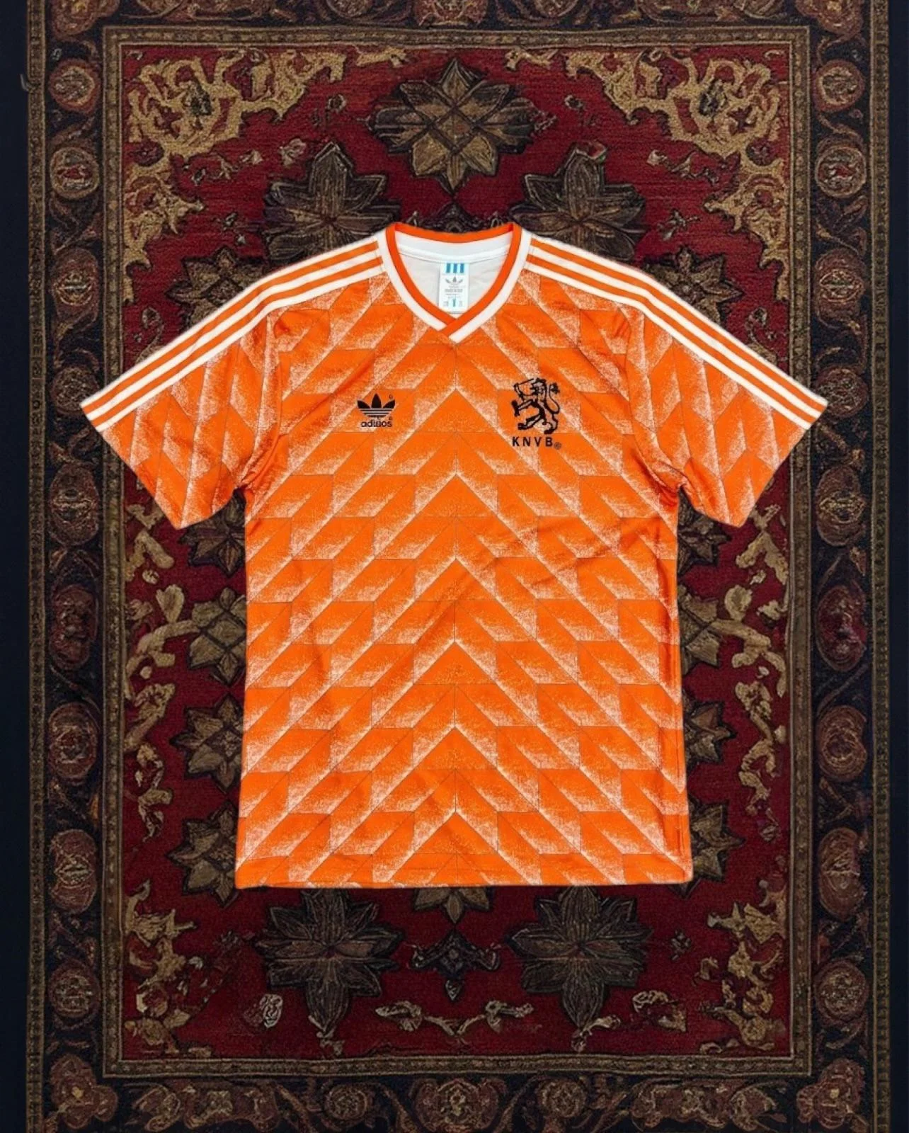 adidas T-shirts, size L, photo 1