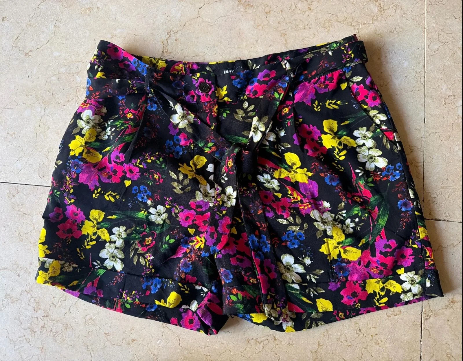 Max Shorts, size XL / 42 / 14, photo 1