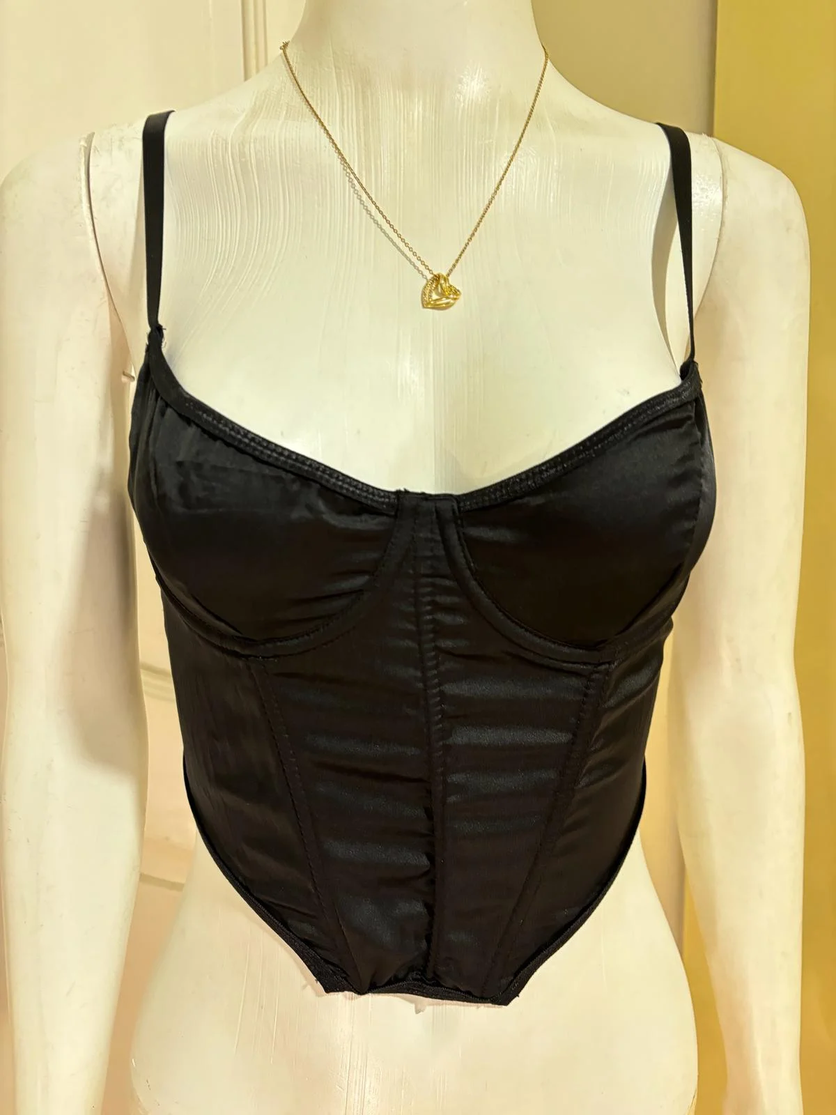 PrettyLittleThing Crop Tops, size S / 36 / 8, photo 1