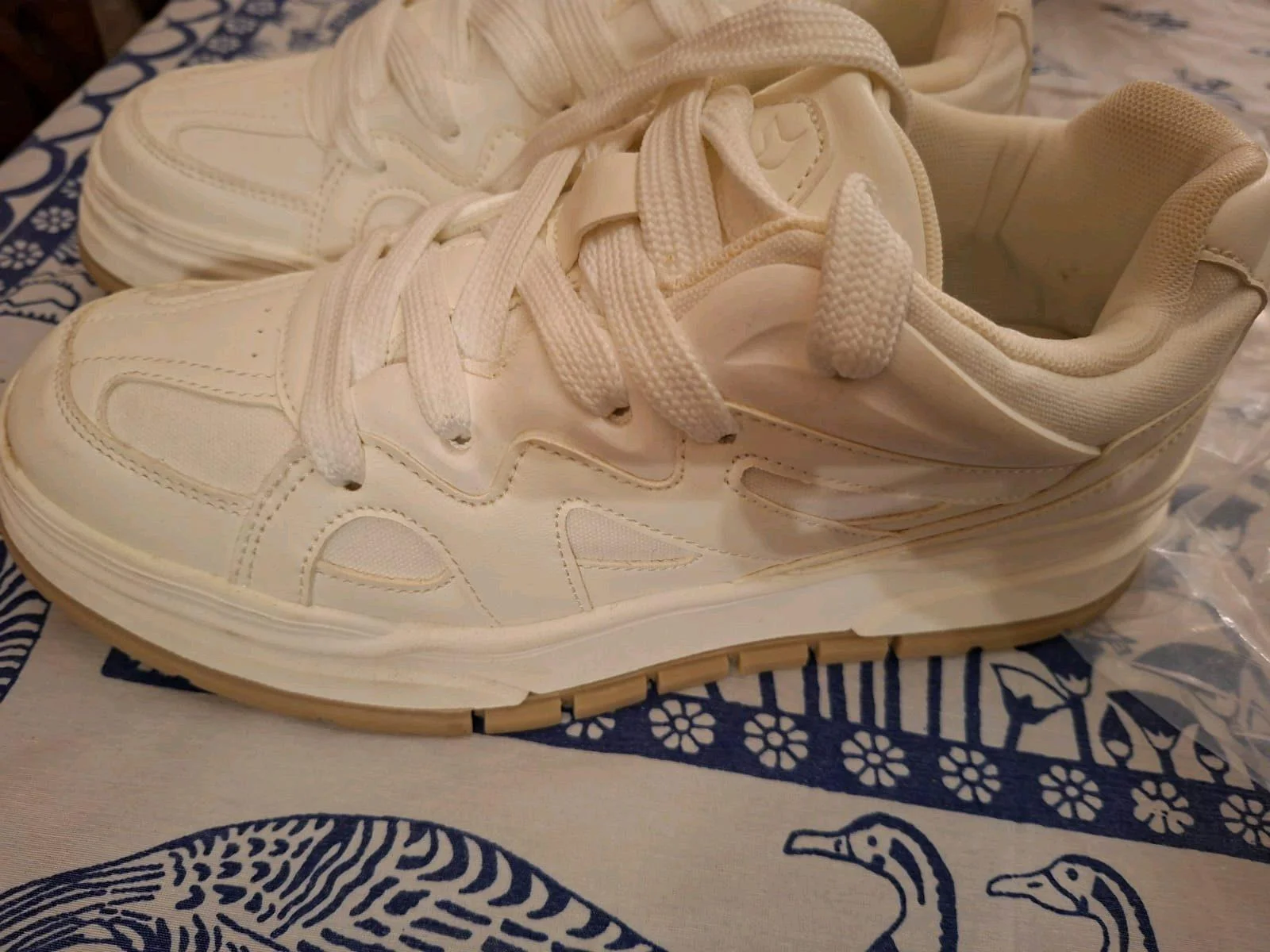 Bershka Sneakers, size 43, photo 1