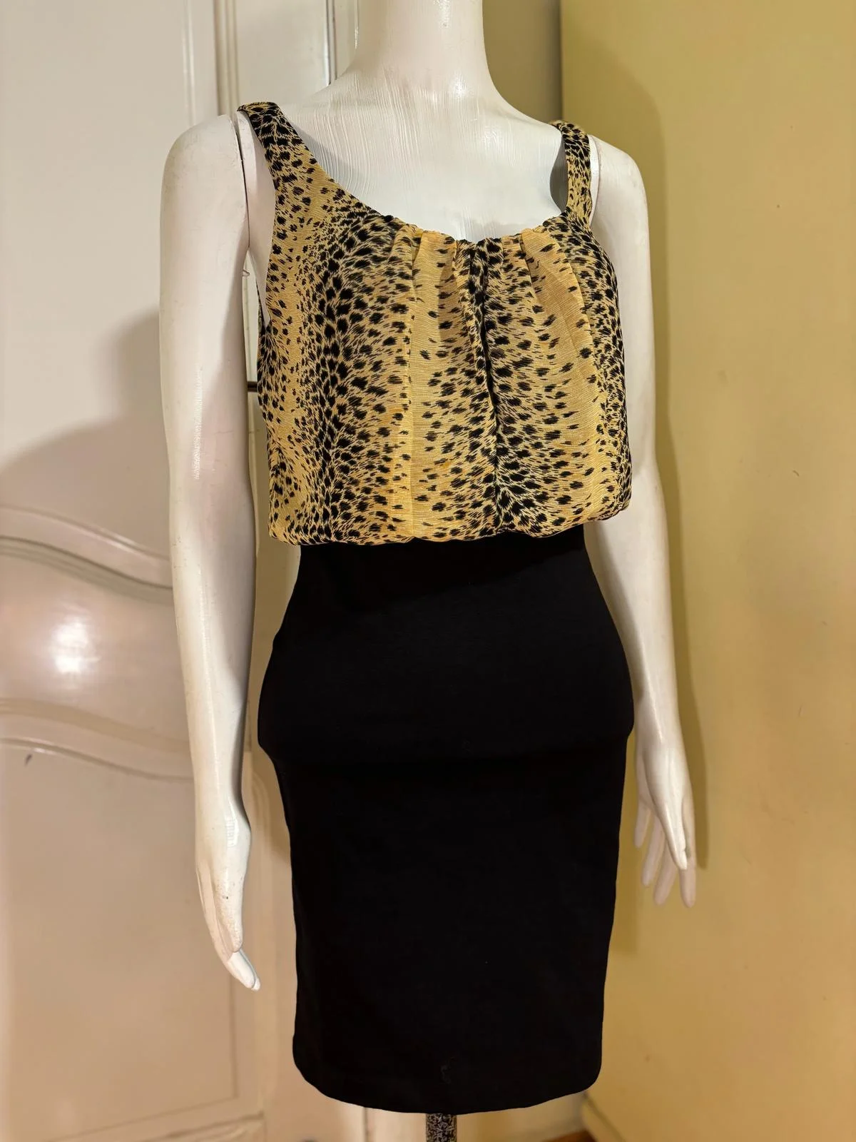 GUESS Bodycon Dresses, size XS / 34 / 6, photo 1
