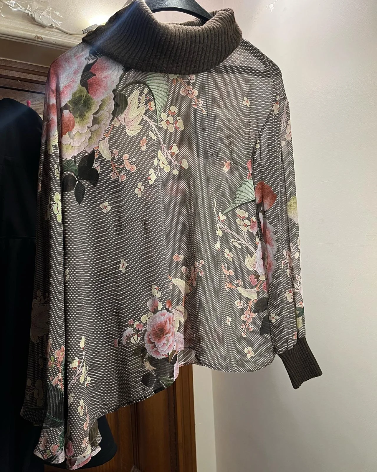Roberto Cavalli Blouses, size XXL / 44 / 16, photo 1