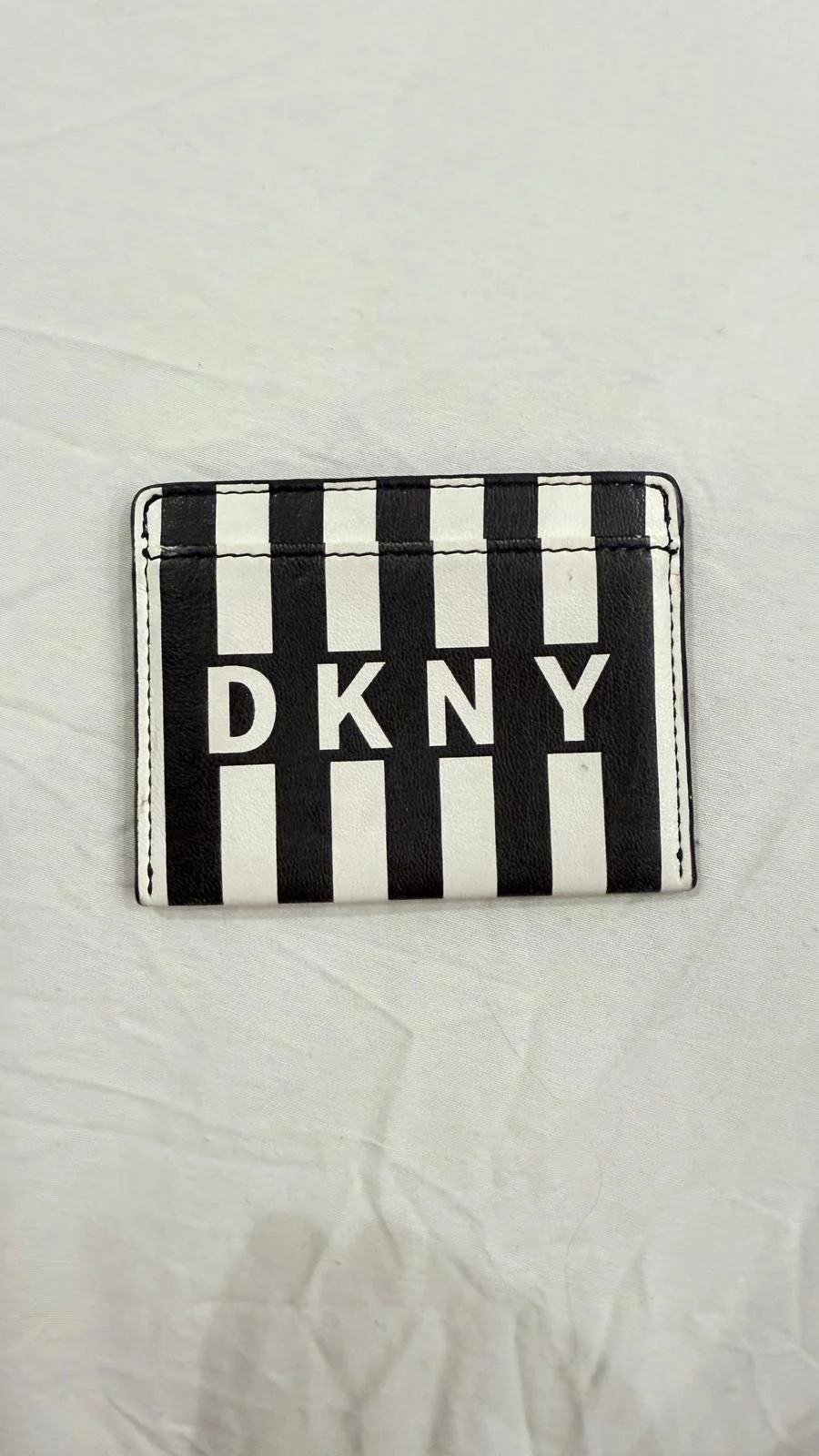 DKNY Wallets, size Other, photo 1