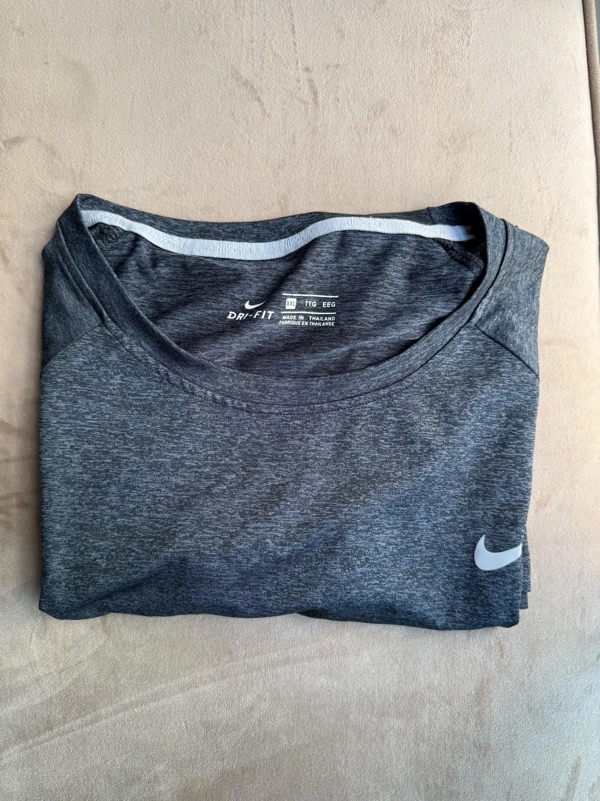 Nike T-shirts, size XXL / 44 / 16, photo 1