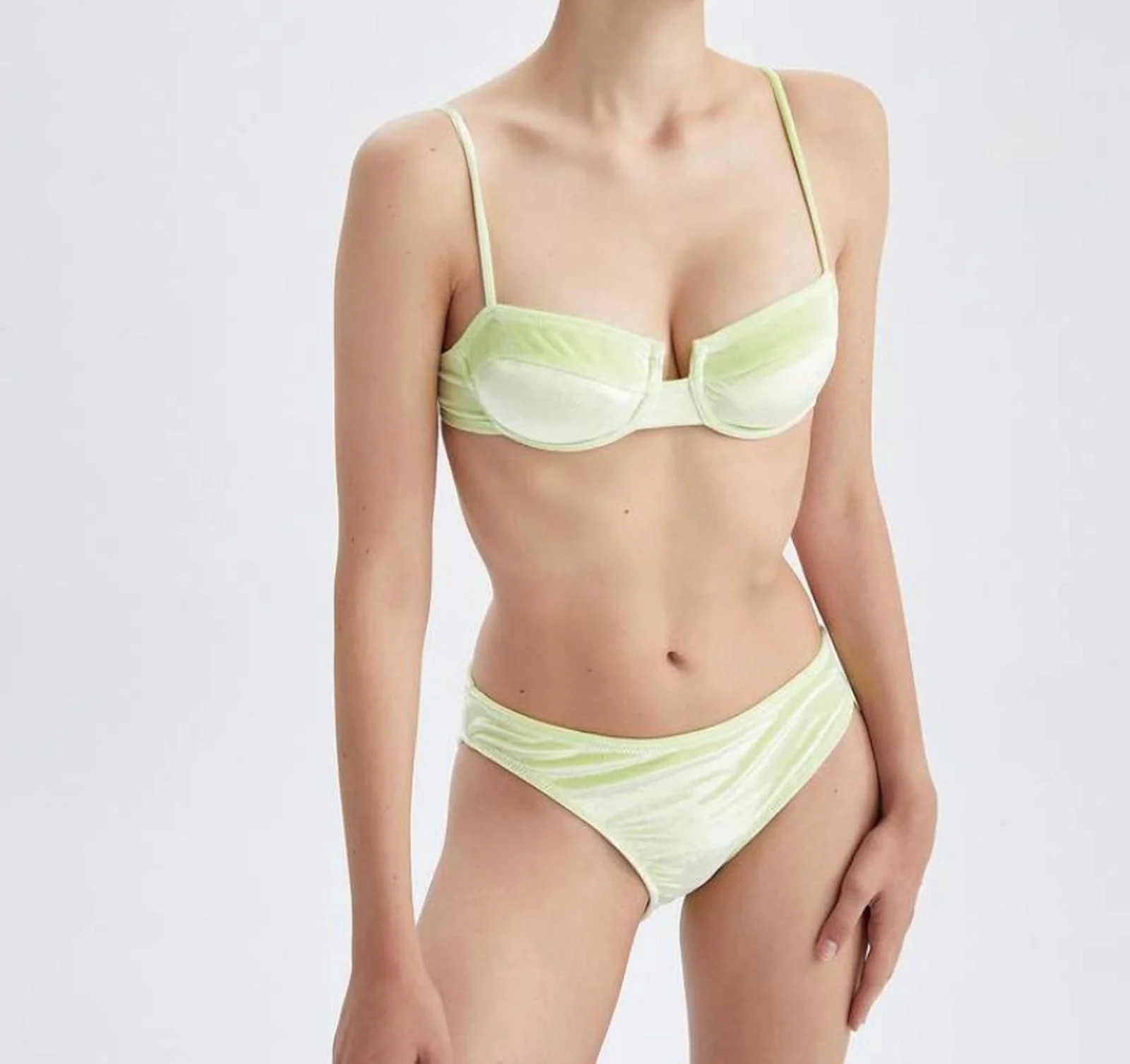 Bikini, size XL / 42 / 14, photo 1