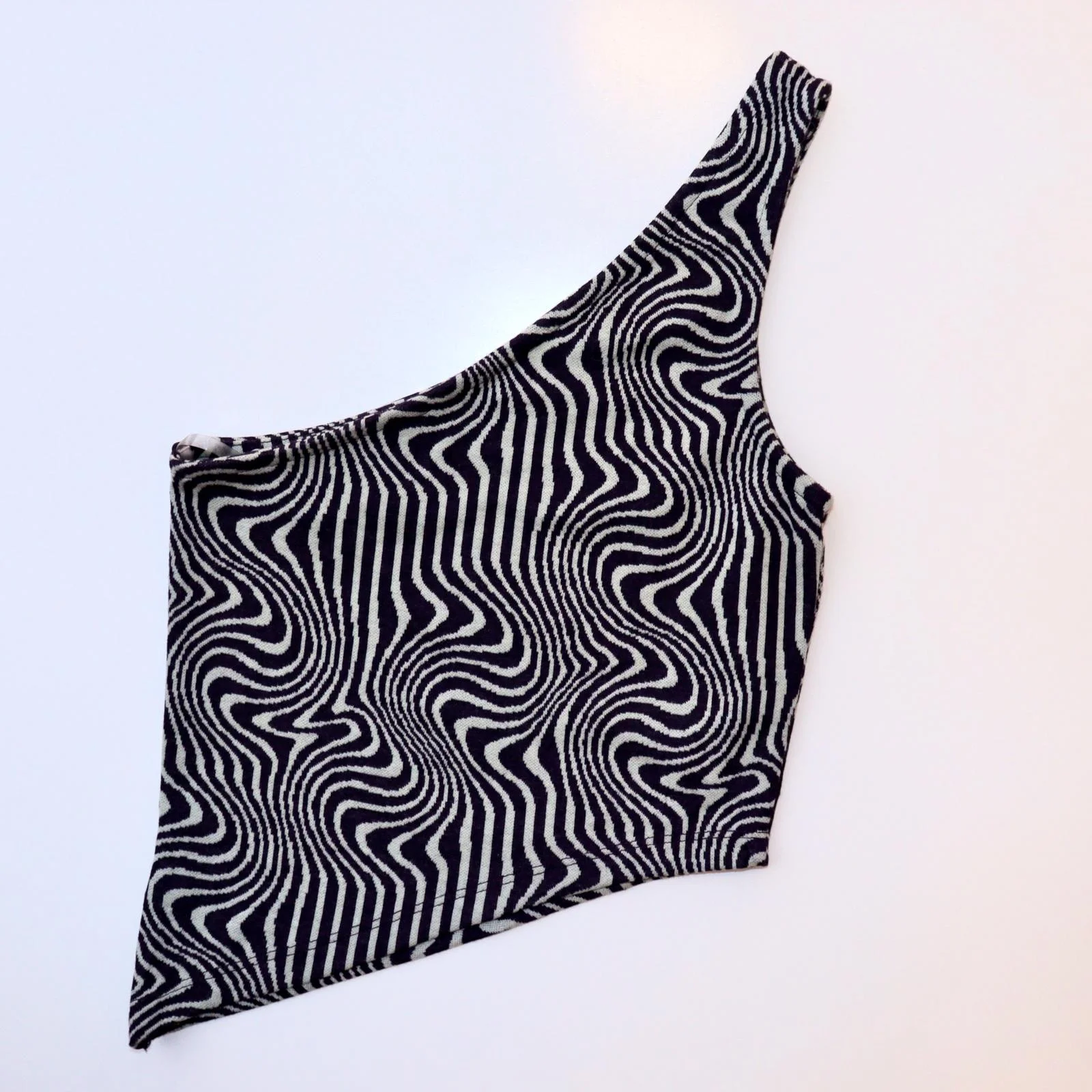 PrettyLittleThing Crop Tops, size XS / 34 / 6, photo 1