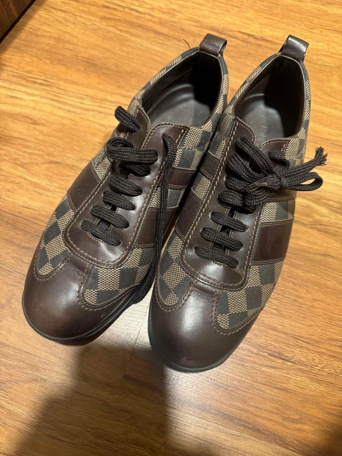 Louis Vuitton Sneakers, size 42, photo 1