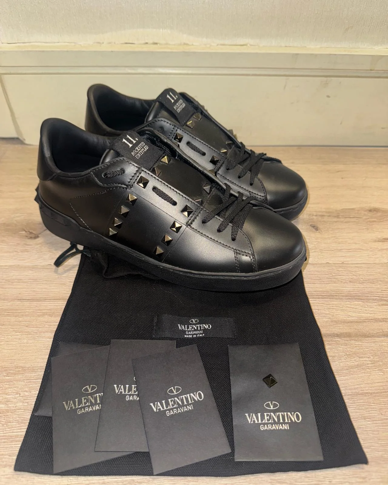Valentino Sneakers, size 39, photo 1