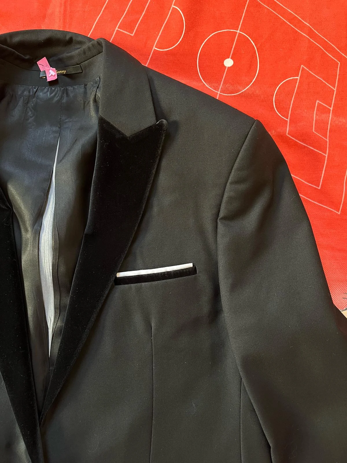 Suits, size M, photo 1