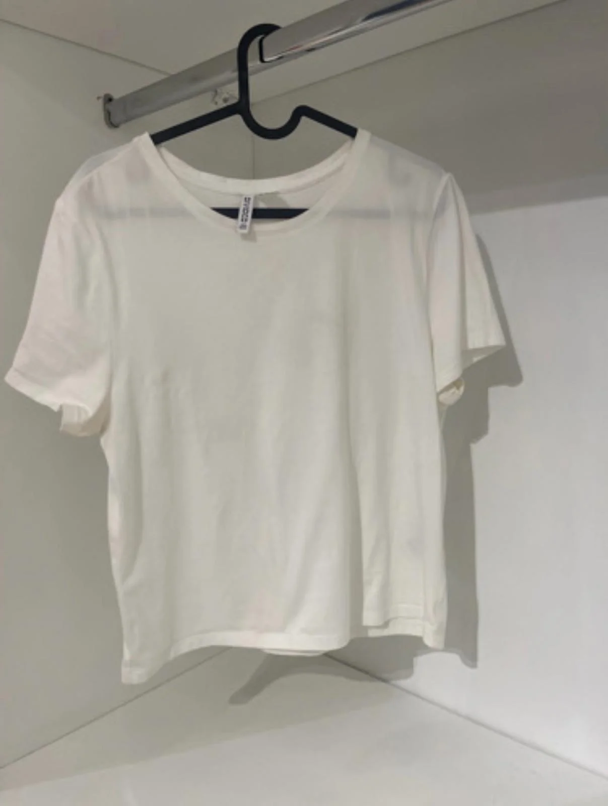 H&M T-shirts, size XL / 42 / 14, photo 1