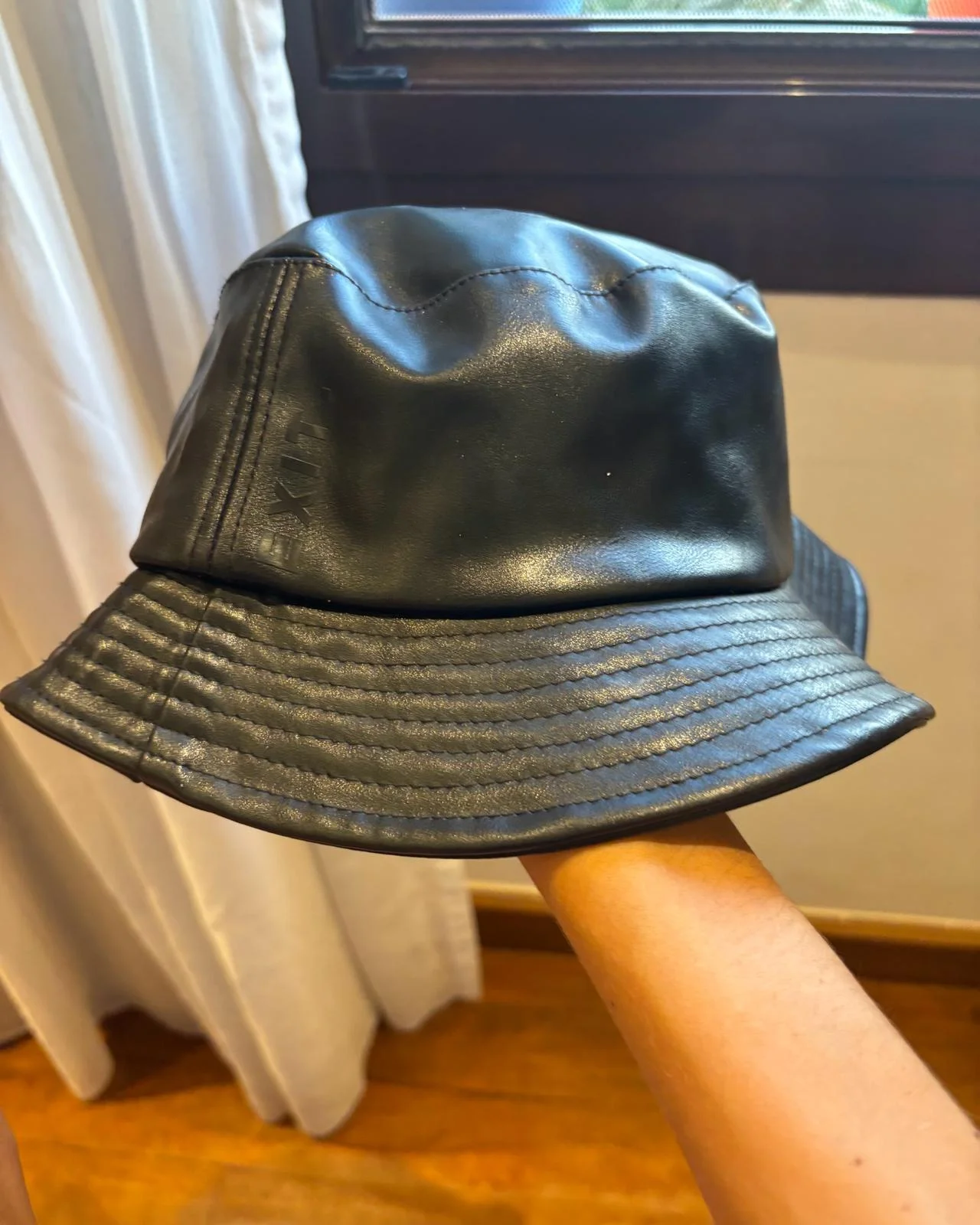 Bershka Hats & Caps, size One size, photo 1