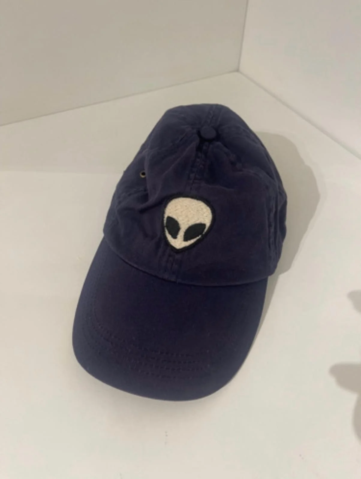 Brandy Melville Hats & Caps, size One size, photo 1