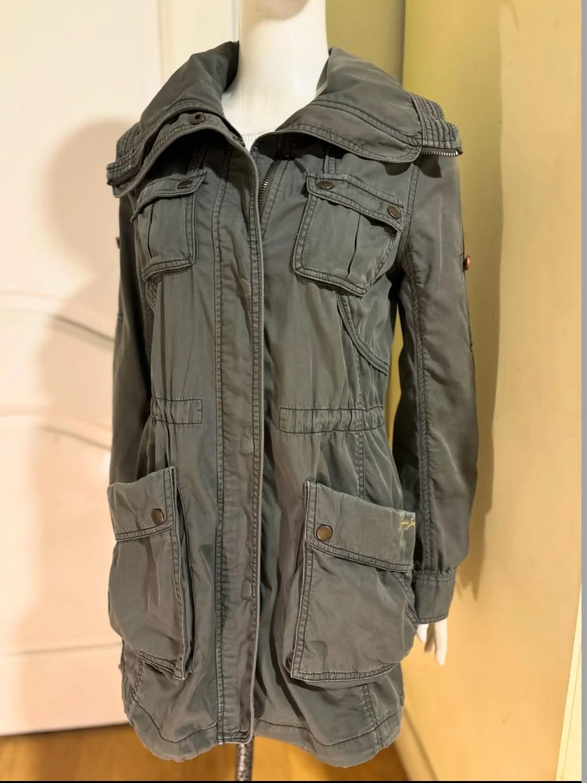 Guess Jeans Jackets, size S / 36 / 8, photo 1
