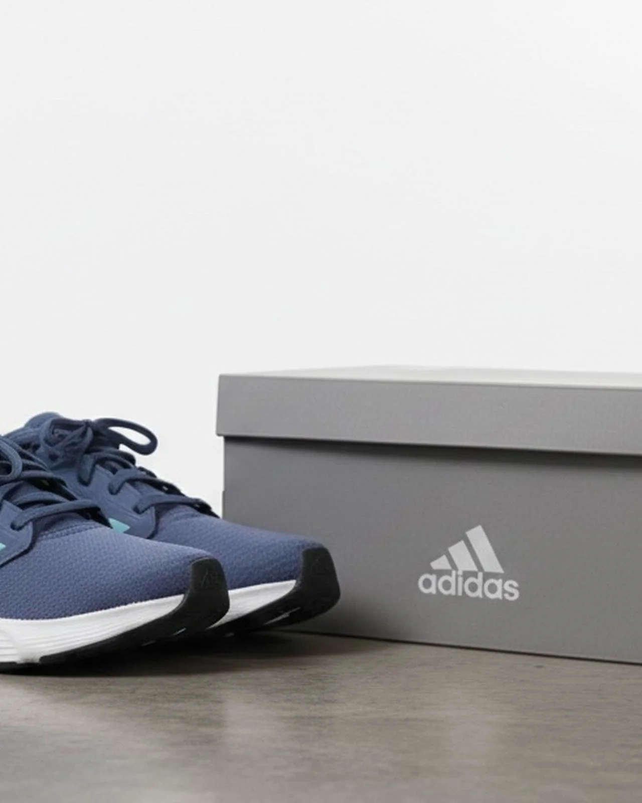 adidas Originals Sneakers, size 37.5, photo 1