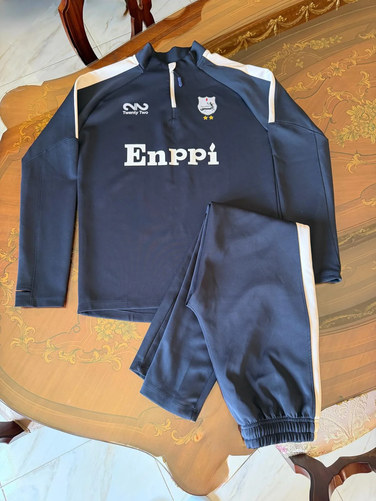 Athletic Jackets, size M, photo 1