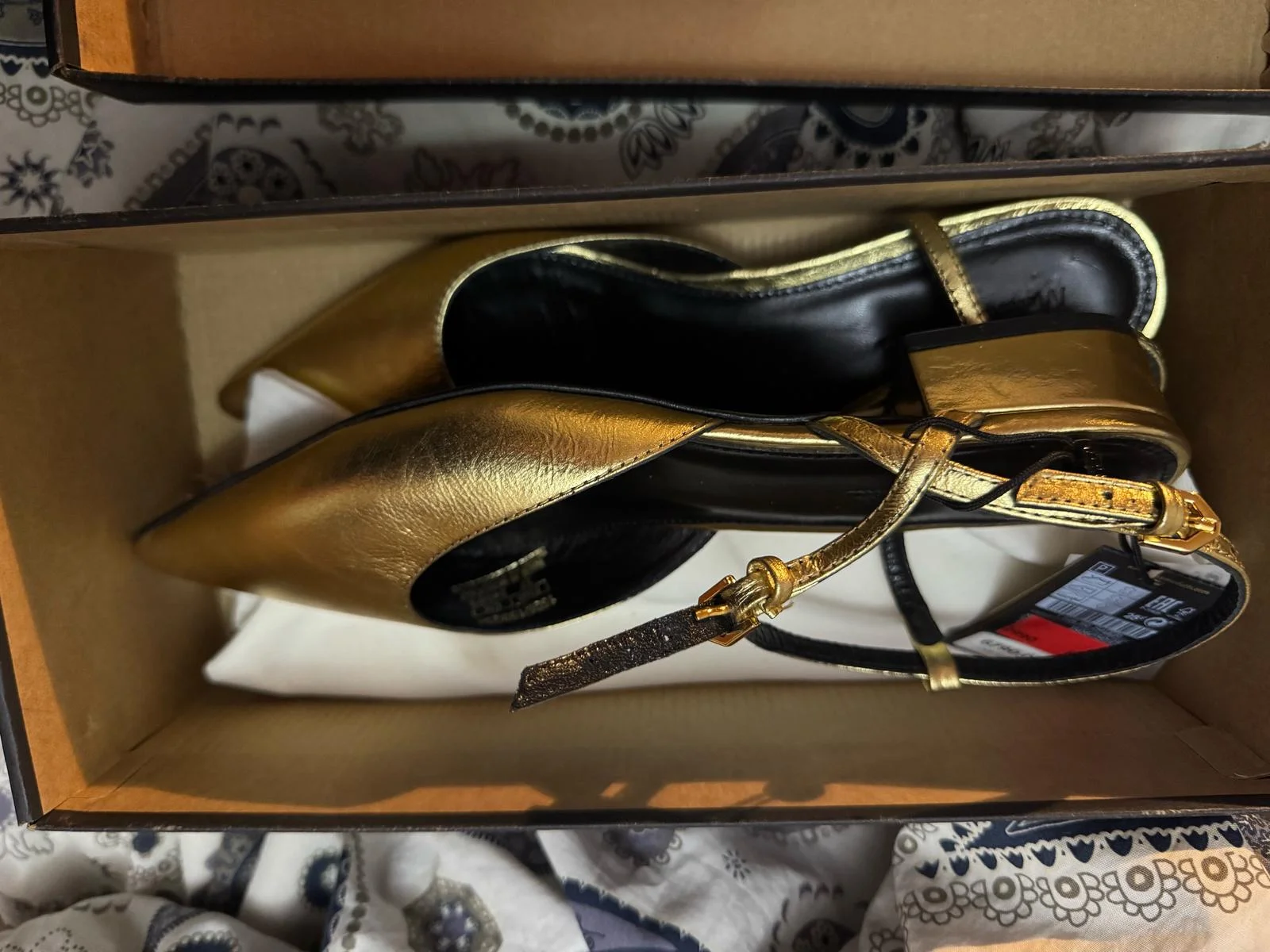 Massimo Dutti Flats, size 37, photo 1