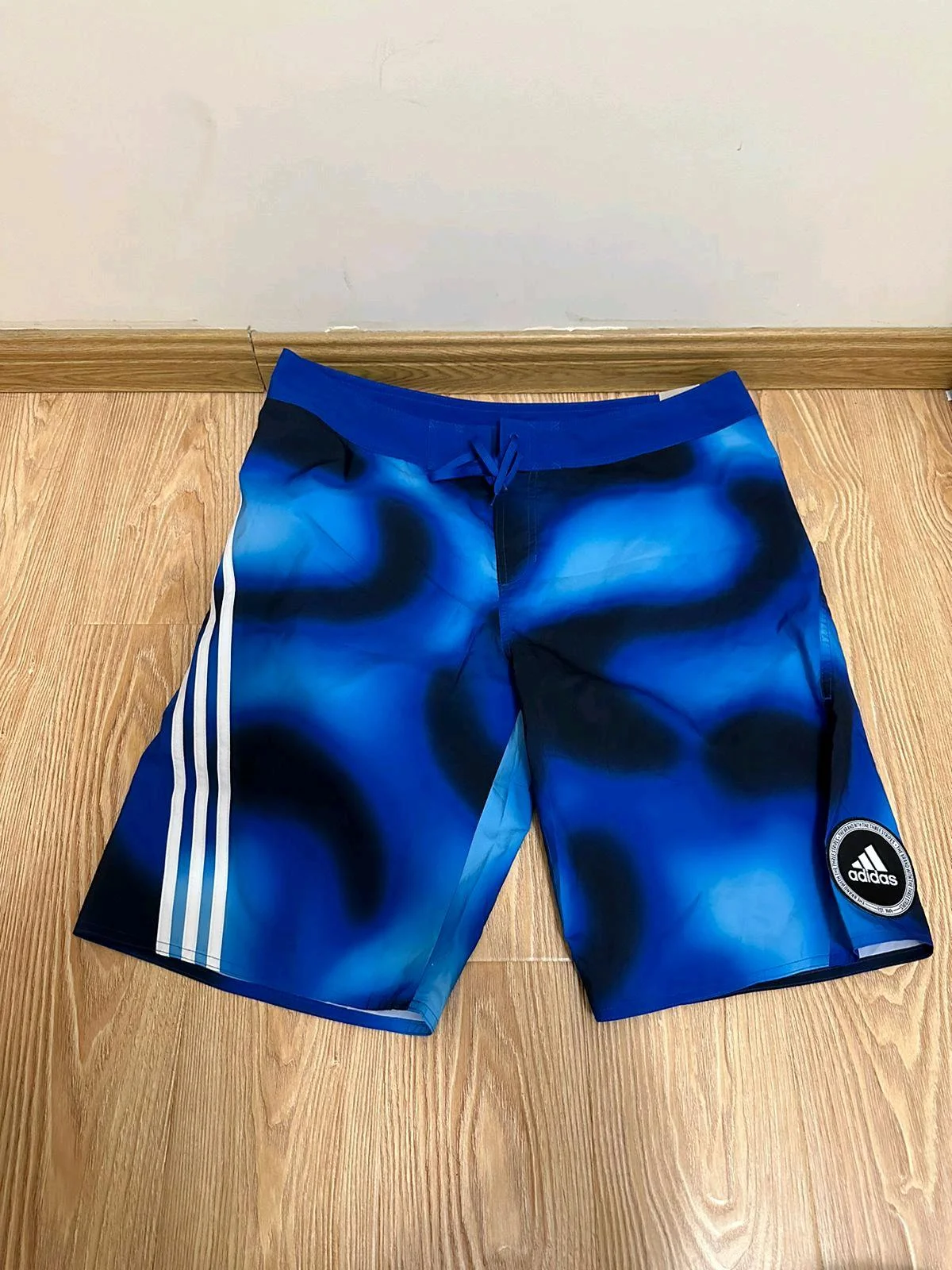 adidas Shorts, size L, photo 1