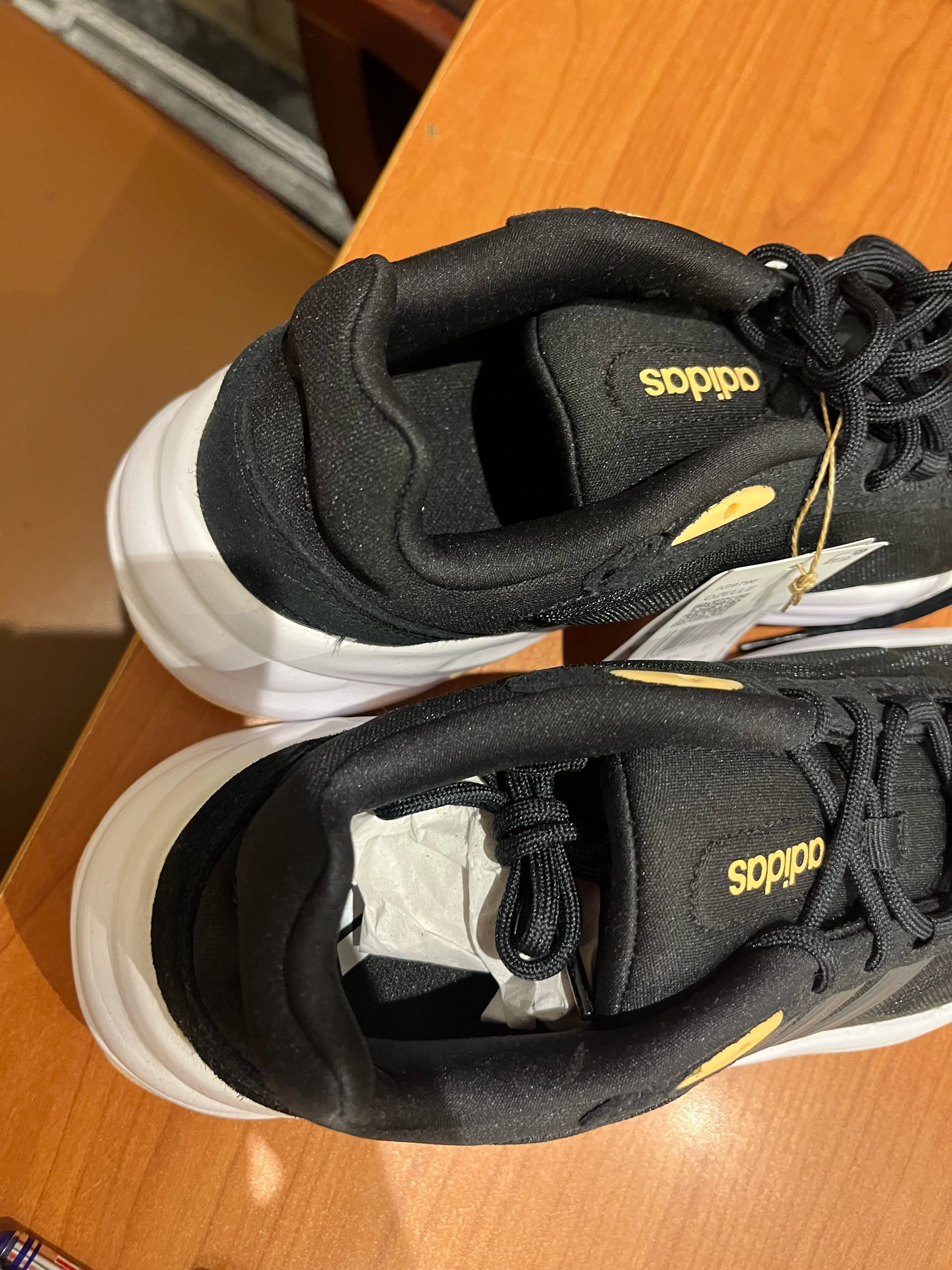 adidas Sneakers, size 40.5, photo 1